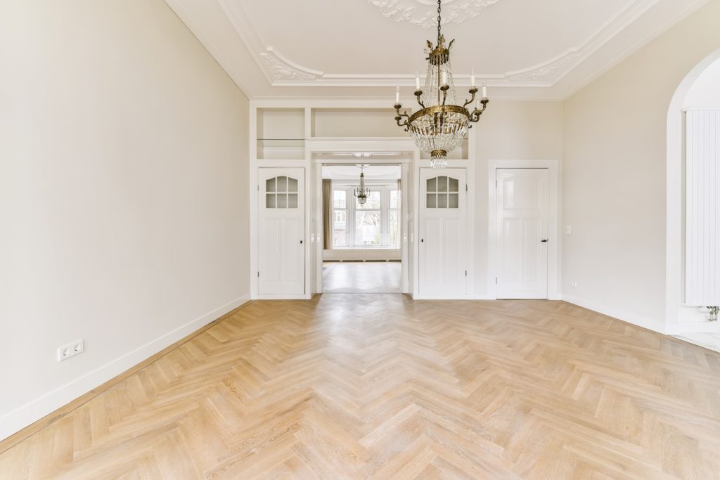 Ornamental Plastering Services in St. Louis | Expert Repair Solutions